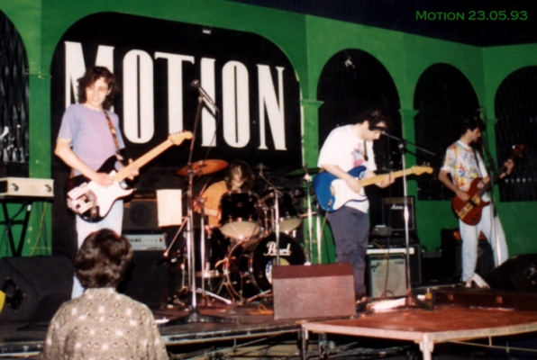 gli acidi tonanti: live al motion 1993 gli acidi tonanti: live al motion 1993
